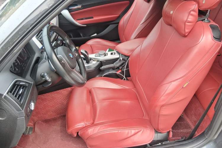 Used BMW 2 Series 2019 225i Convertible Coupe Luxury Edition M Sport Package
