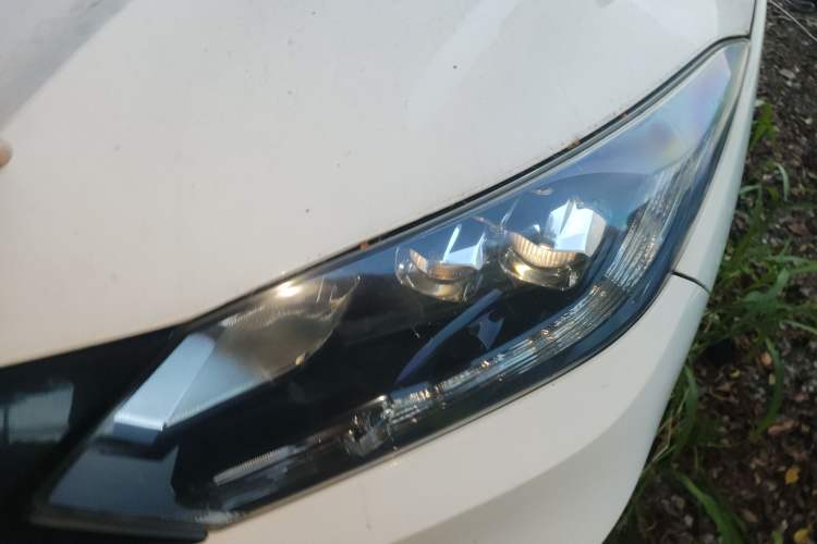 Used Honda Vezel 2015 1.8L CVT 2WD Luxury Model
