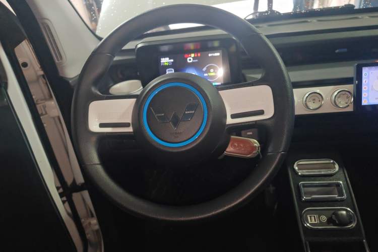 Used Wuling Hongguang MINIEV 2022 GAMEBOY 200km Gaming Edition with Lithium Iron Phosphate Steering Wheel
