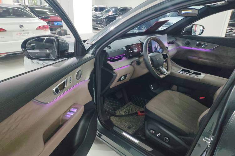 Used Chery Tiggo 8 PLUS 2025 290TGDI DCT Prestige 5-Seater Driver Seat