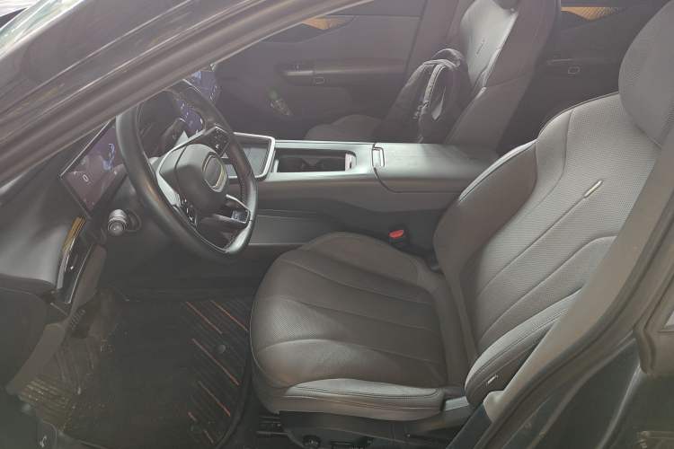 Used Lynk & Co 07 2024 EM-P 126 Long-Range Ultra