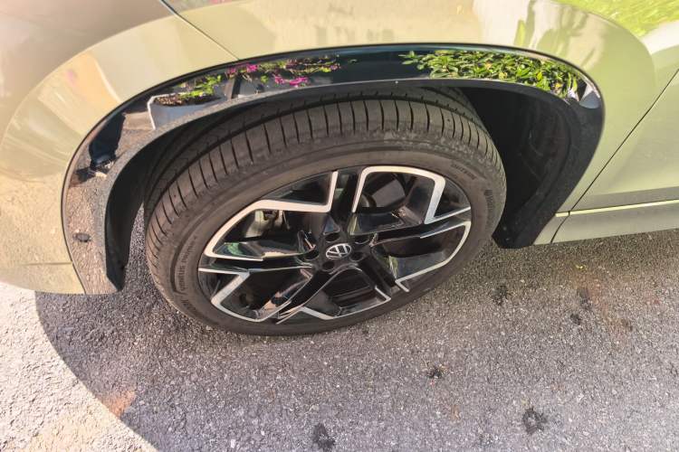 Used Volkswagen Tayron 2025 Tiguan L 380TSI 4Motion Luxury
