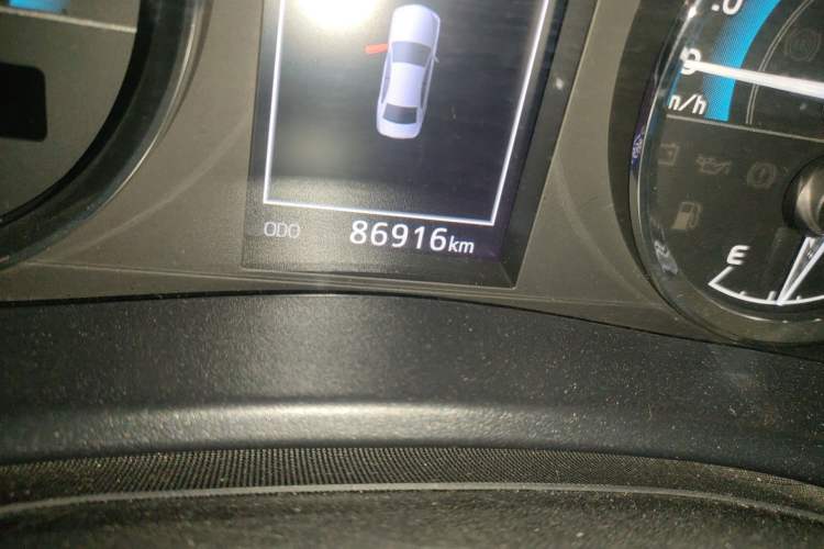 Used Toyota Levin 2017 Revised Dual-Engine 1.8H GS E-CVT Elite Sunroof Version China V Standard
