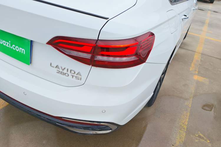 Used Volkswagen Lavida 2023 280TSI DSG Starry Sky Deluxe Edition Right Rear Taillight