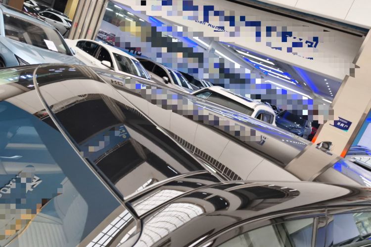 Used Land Rover Discovery Sport New Energy 2024 1.5T P300e Plug-in Hybrid Electric Version Roof