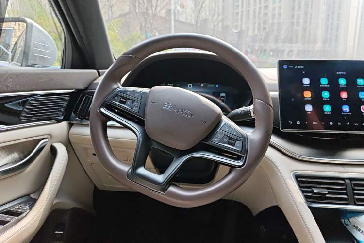 Used BYD Song PLUS New Energy 2025 EV 520km Luxury Version
