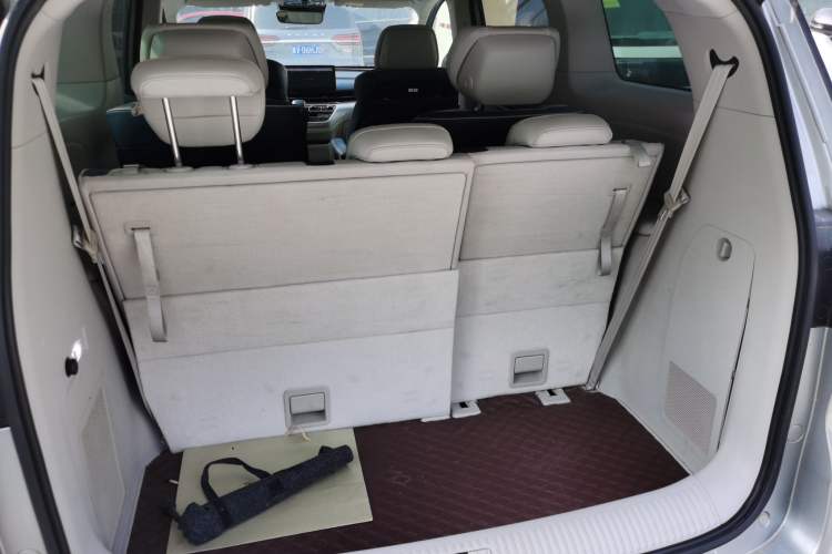 Used Roewe iMAX8 2021 400TGI Supreme Series Ultimate Edition Trunk