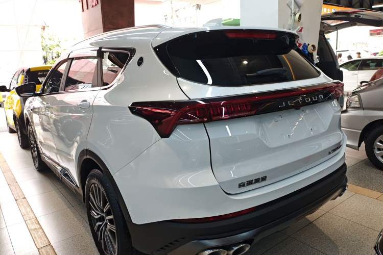 Used JETOUR X70 PLUS 2024 Champion Edition 1.5T DCT Champion PRO 5-Seater Exterior 3