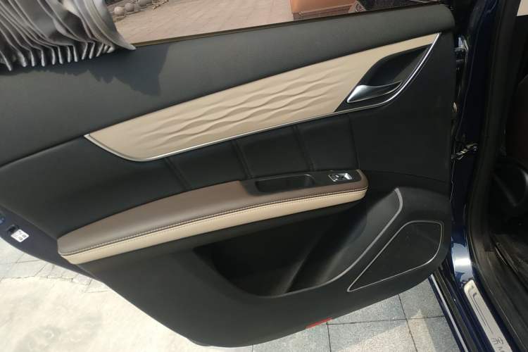 Used BYD Song MAX New Energy 2022 DM-i 105KM Flagship Model