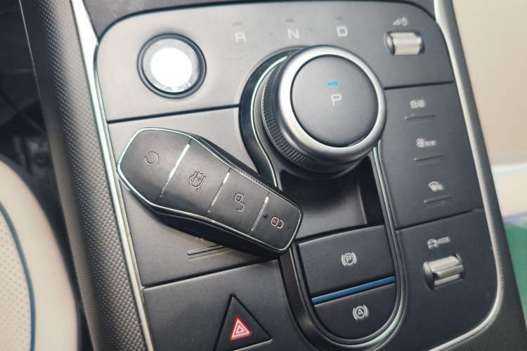 Used BYD Destroyer 05 2024 Honor Edition DM-i 120KM Luxury Model Vehicle Key