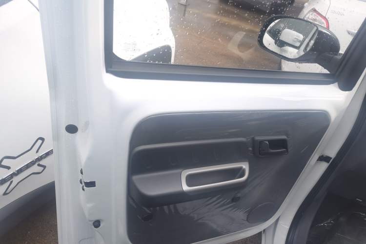 Used Wuling Zhiguang New Energy 2025 Standard Model