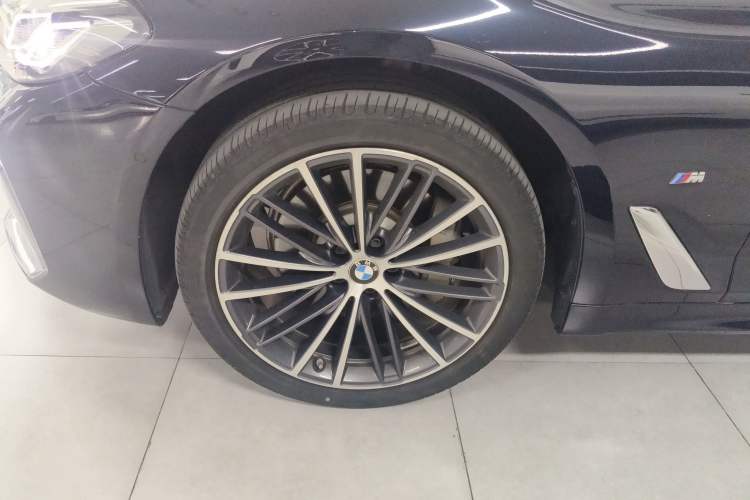 Used BMW 5 Series 2023 530Li Leading Model M Sport Package
