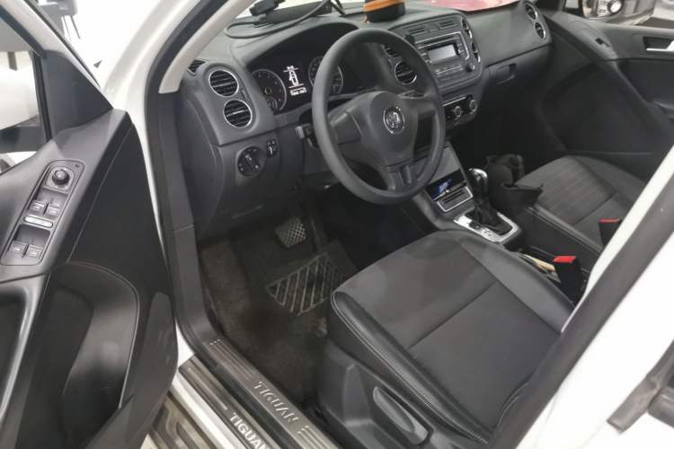 Used Volkswagen Tiguan L 2017 300TSI Automatic Two-Wheel Drive Silk Road Luxury Edition