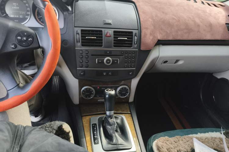 Used Mercedes-Benz C-Class 2010 C 200 CGI Fashion Model
