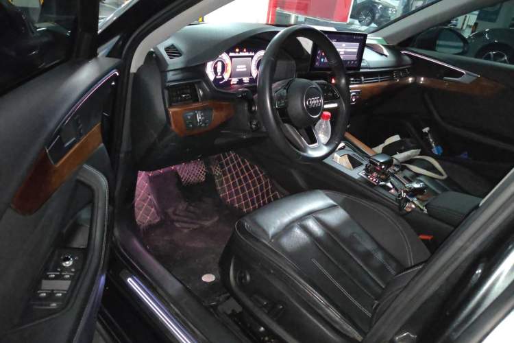 Used Audi A4L 2020 40 TFSI Luxury Prestige Edition Driver Seat