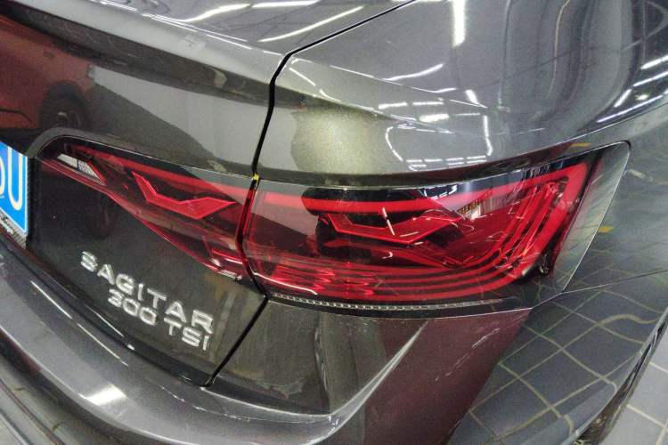 Used Volkswagen Sagitar 2025 Revised Version Three 300TSI DSG Excellence Edition
