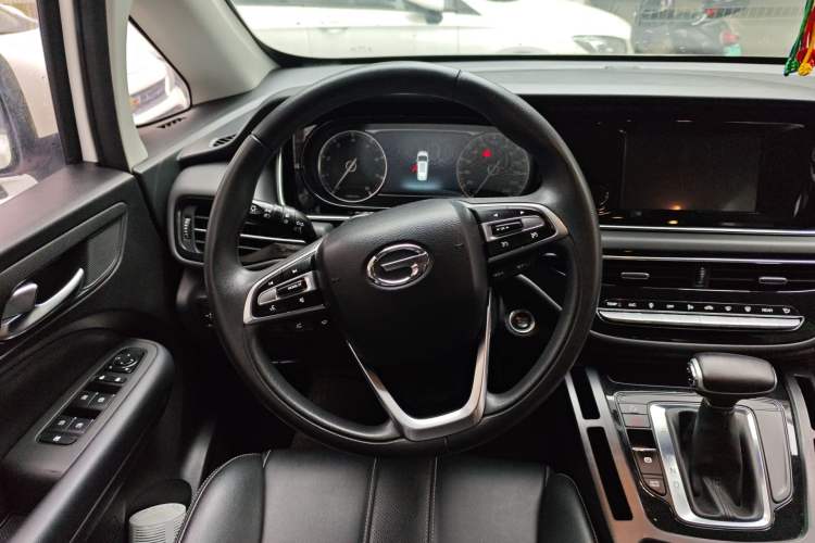 Used GAC Trumpchi M6 2021 PRO 270T Automatic Luxury Edition Steering Wheel