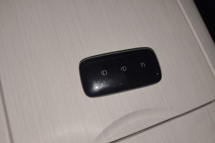 Used Geely Galaxy E8 2024 665 km Range Rear-Drive Starship Long-Range Version
