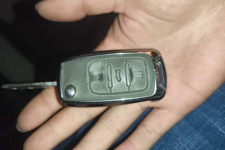 Used Skoda Superb 2012 1.8TSI Automatic Elegant Edition Vehicle Key