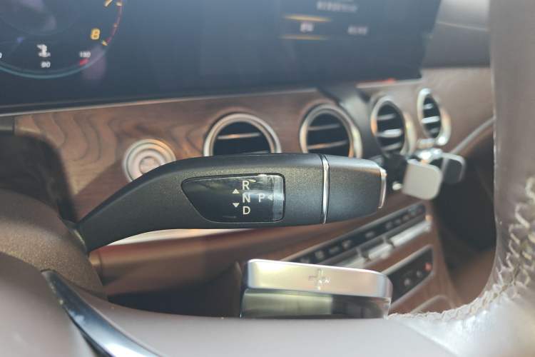 Used Mercedes-Benz E-Class 2021 Restyled E 300 L Luxury Edition
