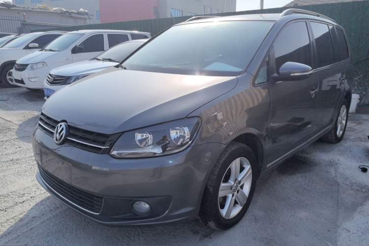 Used Volkswagen Touran 2015 1.4T DSG Comfort Edition 5 Seats