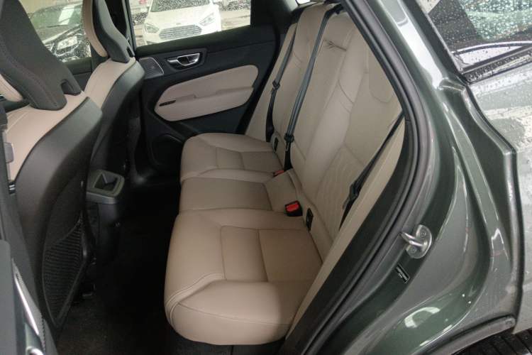 Used Volvo XC60 2026 B5 4x4 SmartDrive Sport Edition