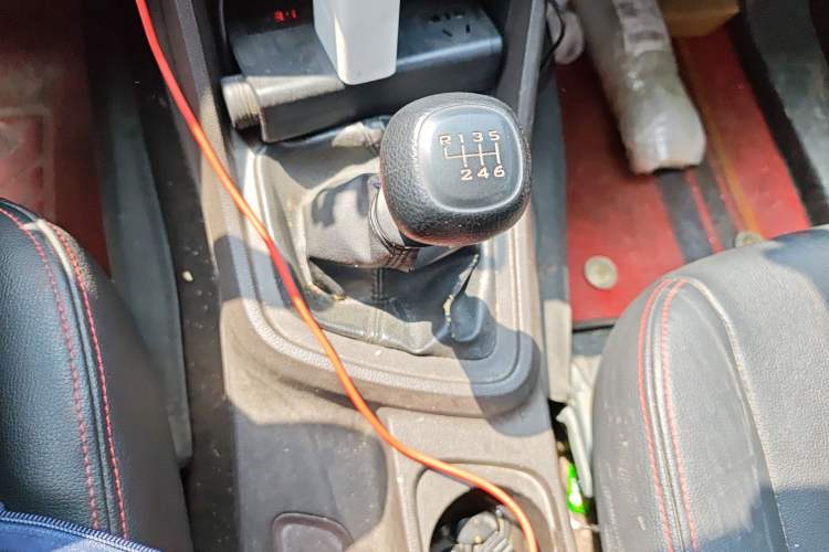 Used Wuling Hongguang V 2019 1.5L Enjoyment Version China VI LAR
