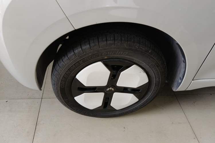 Used Wuling Hongguang MINIEV 2024 3rd Generation 215km Advanced Version Left Front Wheel Hub