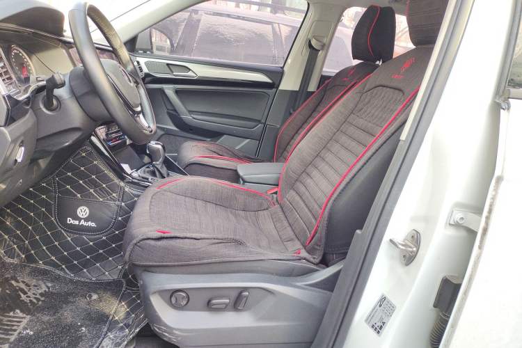 Used Volkswagen Tayron 2022 280TSI Two-Wheel Drive Luxury Smart Connectivity Version Left Front Seat