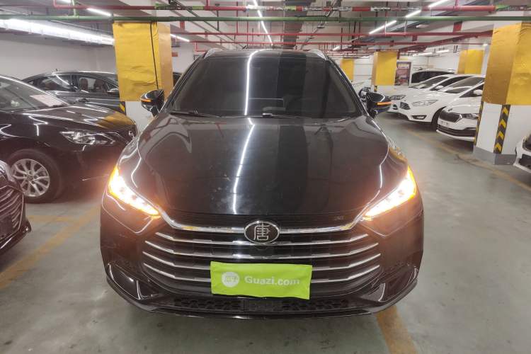 Used BYD Tang 2019 2.0T Automatic SmartConnect Luxury Edition 5 Seats China VI Standard