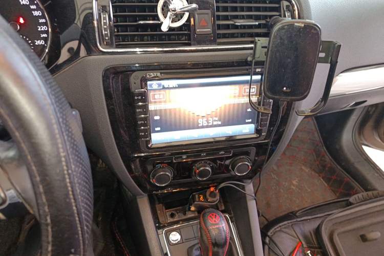 Used Volkswagen Sagitar 2017 230TSI Automatic Comfort Version