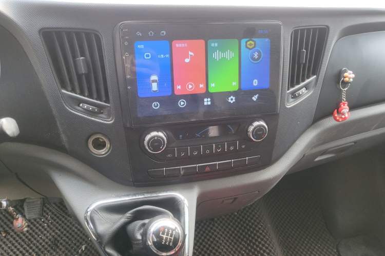 Used Foton Toano 2017 2.8T Facelifted E Van Short Wheelbase Equipped with 4J28TC3 Engine