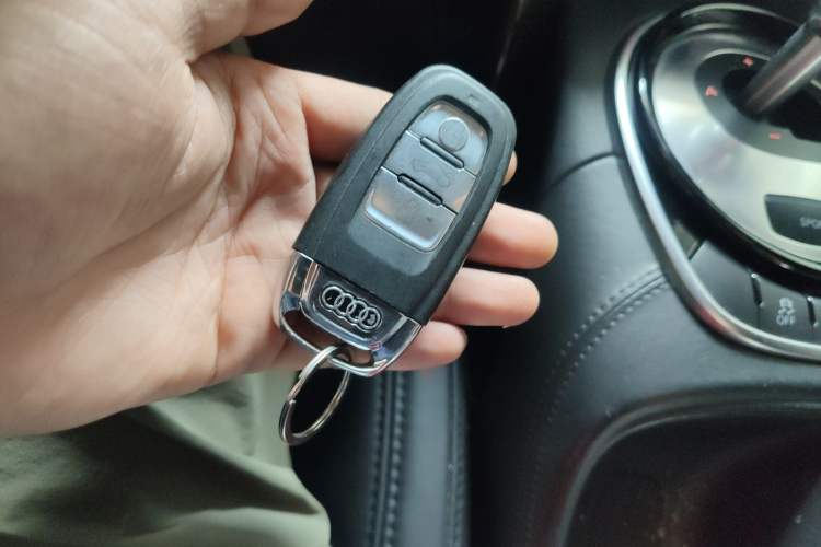 Used Audi R8 2014 4.2 FSI quattro Vehicle Key