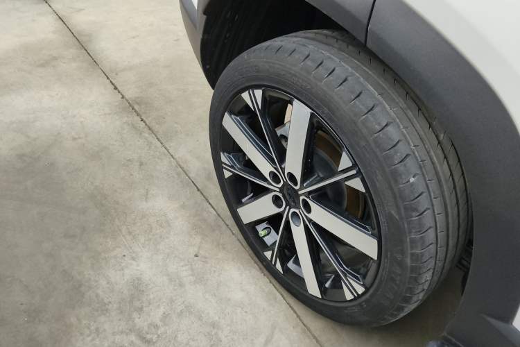 Used Geely Auto icon 2023 1.5TD Chocolate Smoothie Edition
