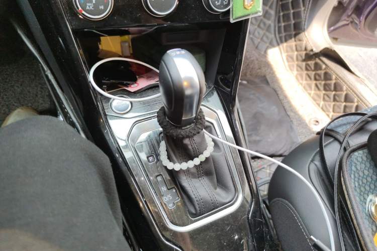 Used Volkswagen T-ROC 2020 280TSI DSG Two-Wheel Drive Comfort Version Gear Lever