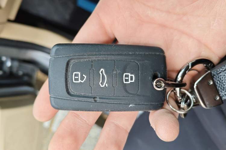 Used Brilliance V5 2012 1.6L Automatic Luxury Version
