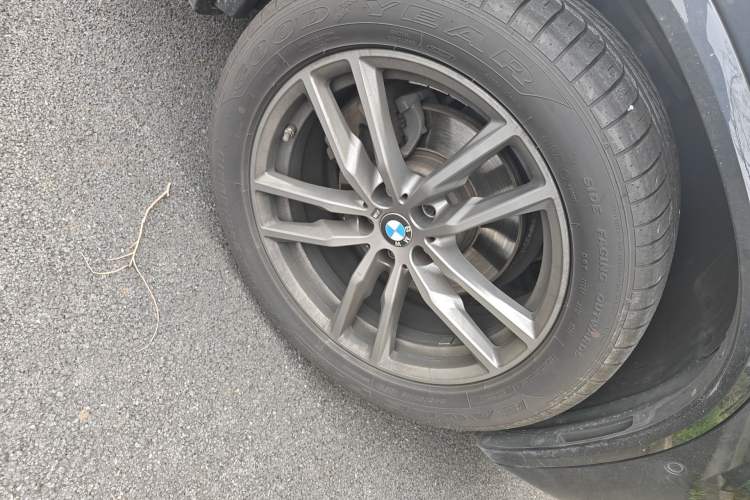 Used BMW X3 2019 xDrive25i M Sport Package Right Front Wheel Hub