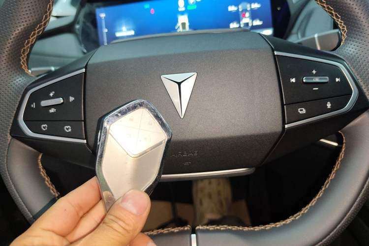 Used Deepal SL03 2022 1.5L 1200 Extended-Range Version Vehicle Key