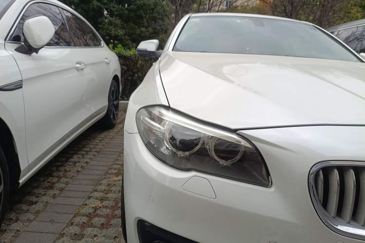 Used BMW 5 Series 2013 535Li Leading Model