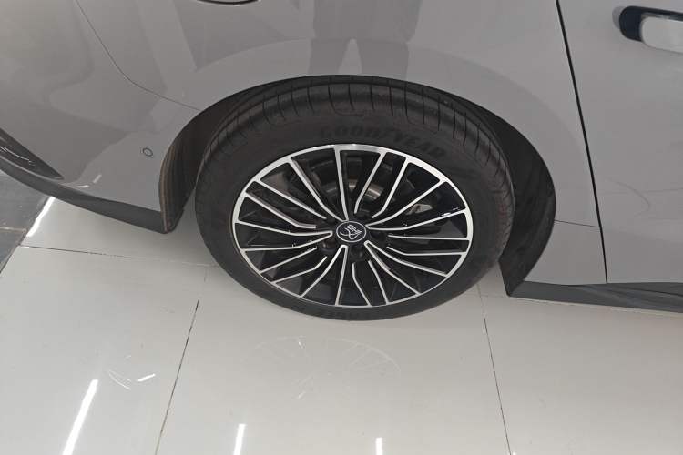 Used BYD Han 2025 DM-i Intelligent Driving Edition 125KM LiDAR Flagship Model Exterior 5