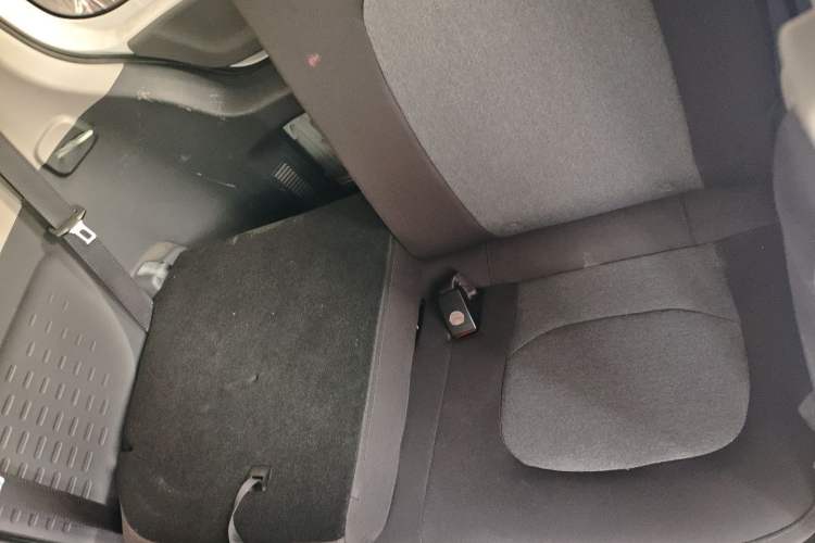 Used Wuling Hongguang MINIEV 2021 Macaron Sandwich Model 170 km Lithium Iron Phosphate