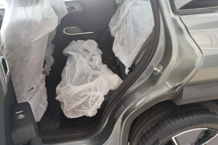 Used Formula Leopard Titanium 3 2025 501 km All-Wheel Drive Intelligent Driving Max Edition
