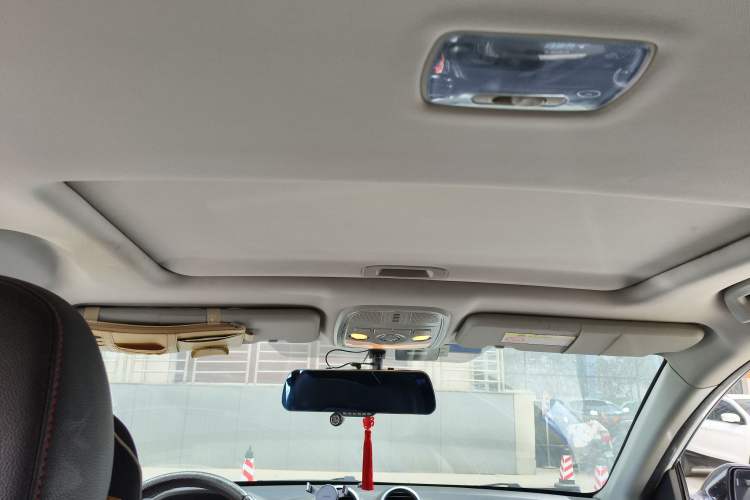 Used Haval H6 2016 Upgraded Model 1.5T Automatic Two-Wheel Drive Elite Version
