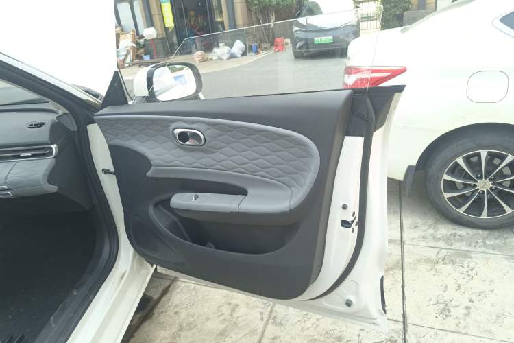 Used Dongfeng NAMMI 01 2024 New Edition 330 Plus Smart+
