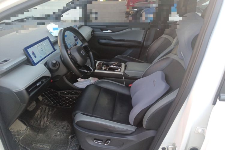 Used Hycan Z03 2022 620 km Range Trendy Cool Version 160 kW 76.8 kWh