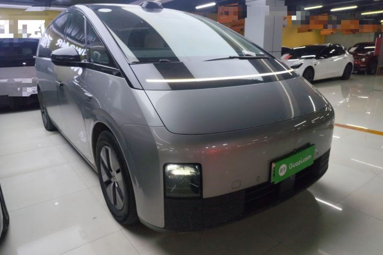 Used Li Auto MEGA 2024 Ultra Model
