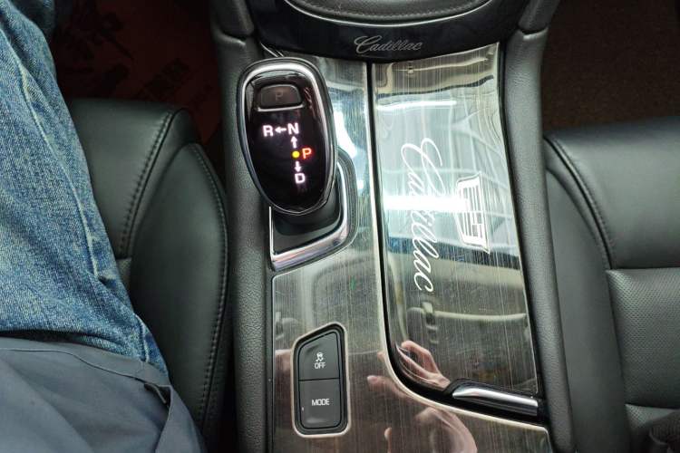 Used Cadillac XT5 2018 25T Luxury Model
