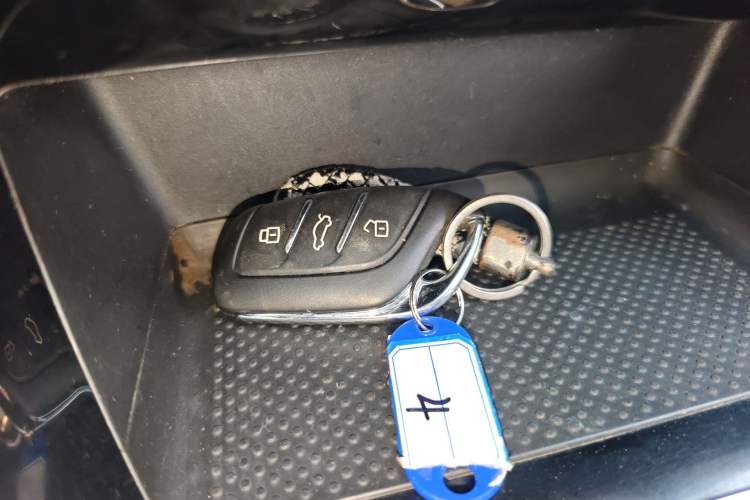 Used Roewe i5 2019 1.5L Manual 4G Connectable Langhao Edition
