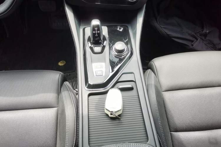 Used Lynk & Co 03 2022 1.5TD DCT JingPro Gear Lever