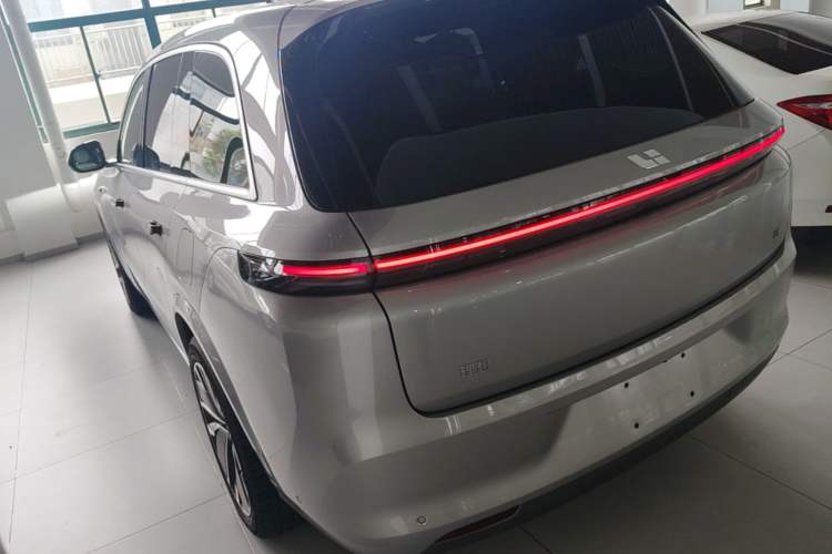 Used Li Auto L8 2025 Max Smart Refresh Edition Exterior 2